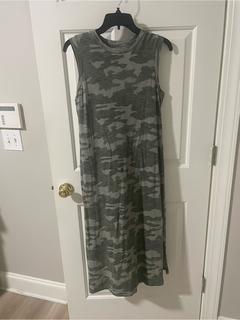 Universal threads dress small